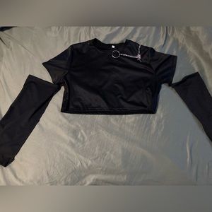 Unique goth emo women’s crop top, chain with cross and heart, removable sleeves